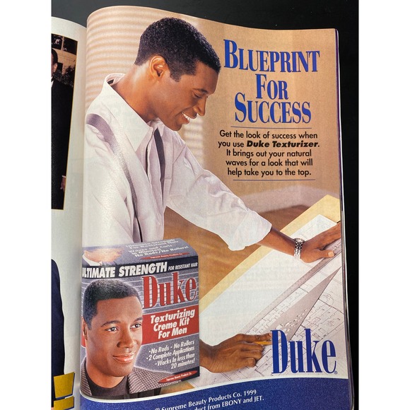 Ebony Magazine, August 2000, Cover Feature Story "Halle Berry" - Picture 14 of 14